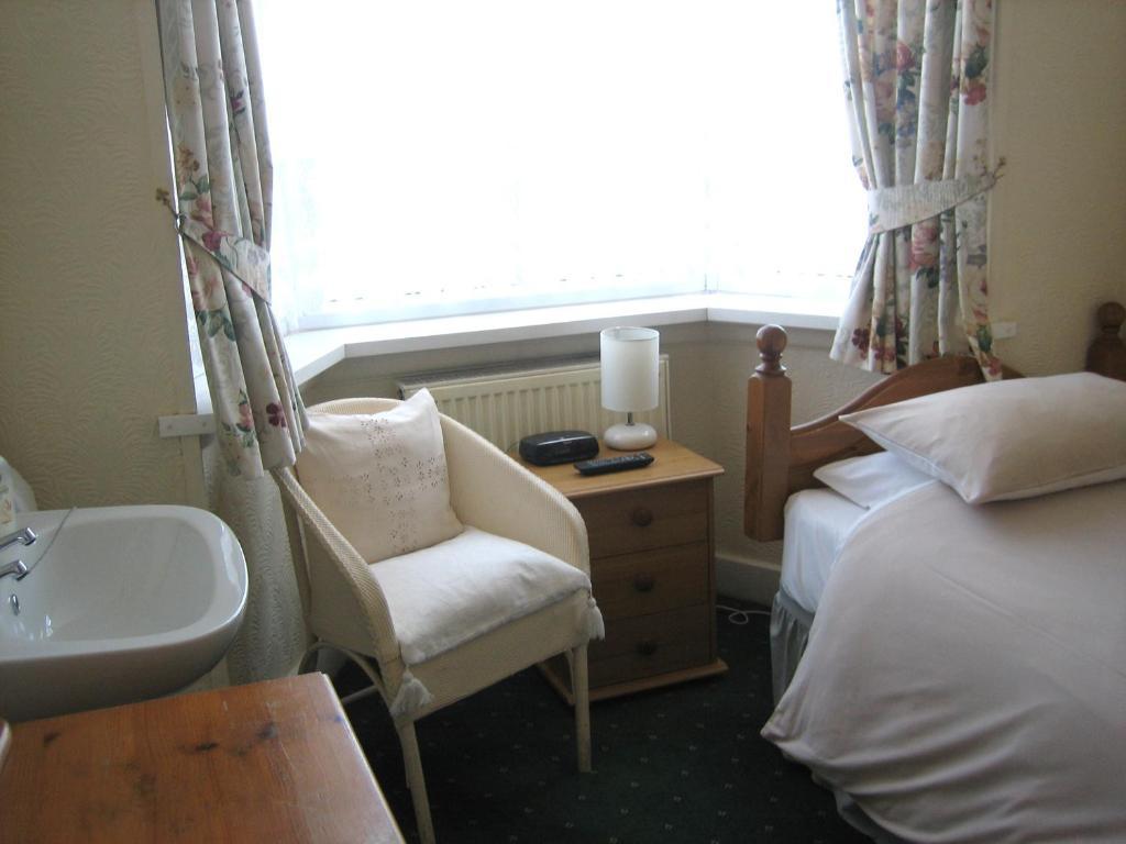 Gables Nest Bed & Breakfast Birmingham Oda fotoğraf